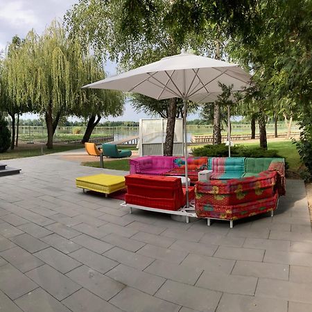 Donautica Hotel & Restaurant Fadd-Dombori Exteriér fotografie