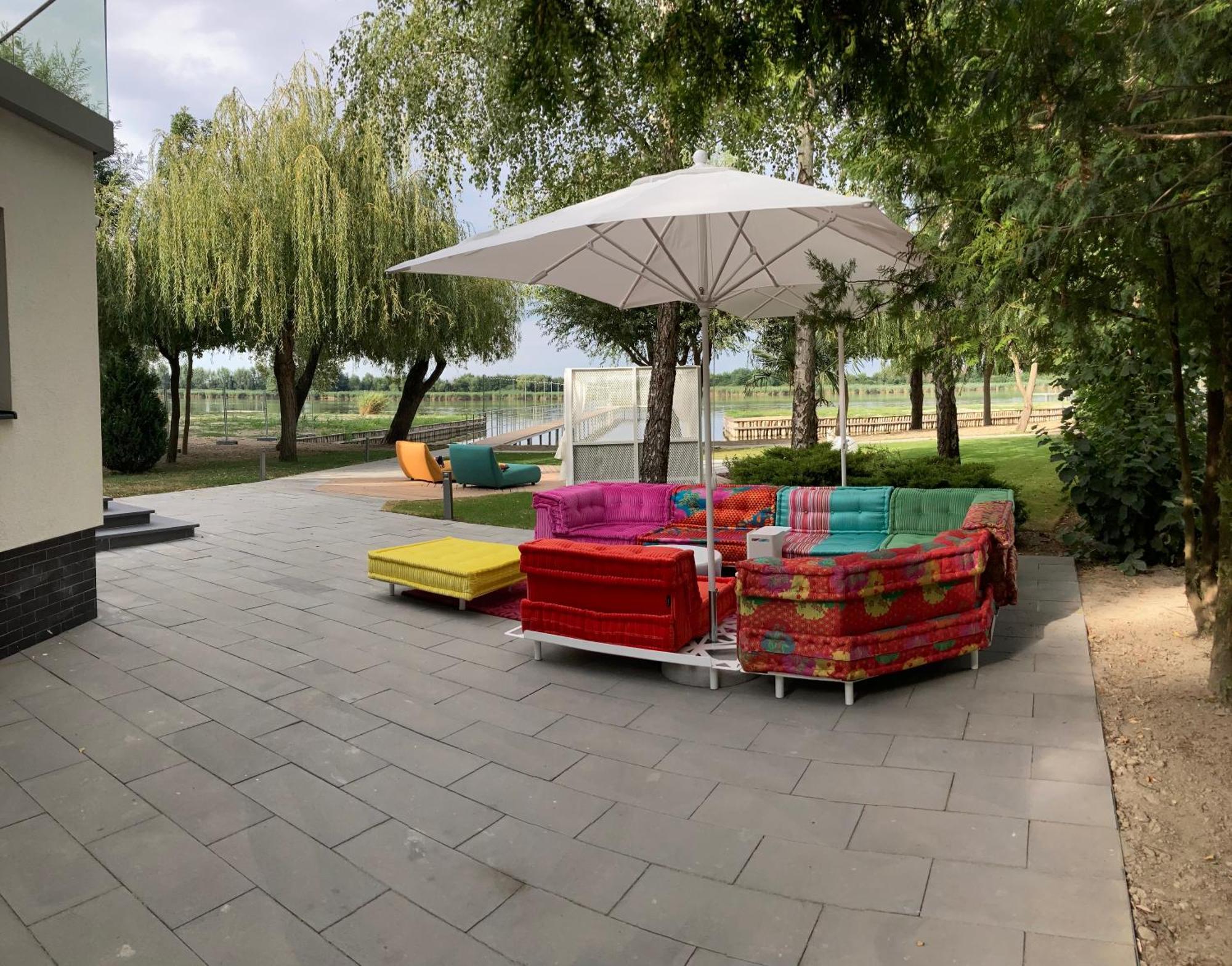 Donautica Hotel & Restaurant Fadd-Dombori Exteriér fotografie